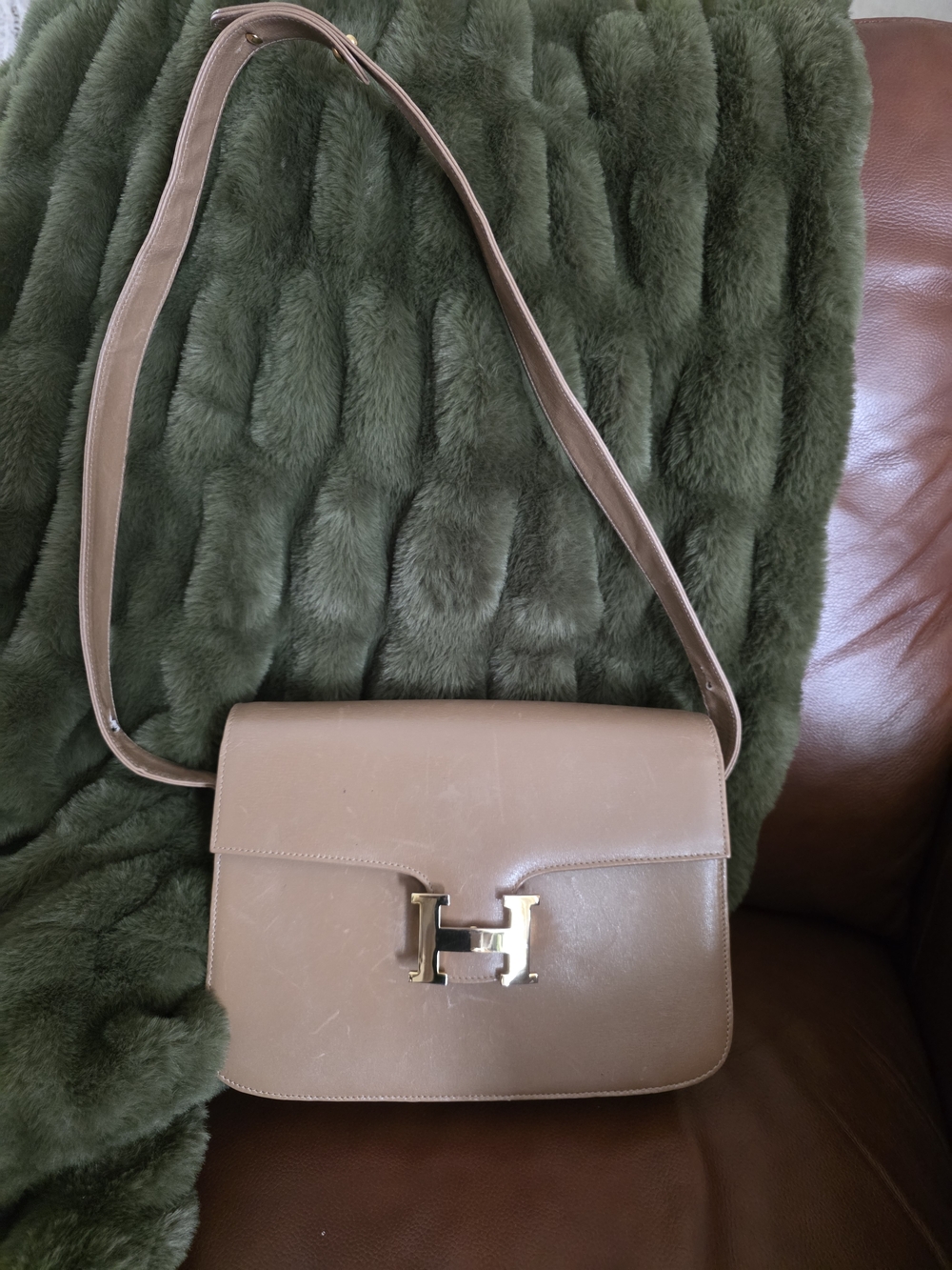Umberto Firenze Calfskin Leather Shoulder Bag in Taupe with Heavy Gold Hardware